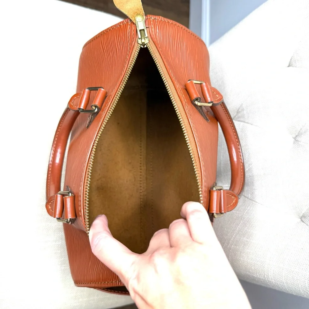 Authentic Louis Vuitton Kenya Speedy 25 bag brown Epi leather M43013